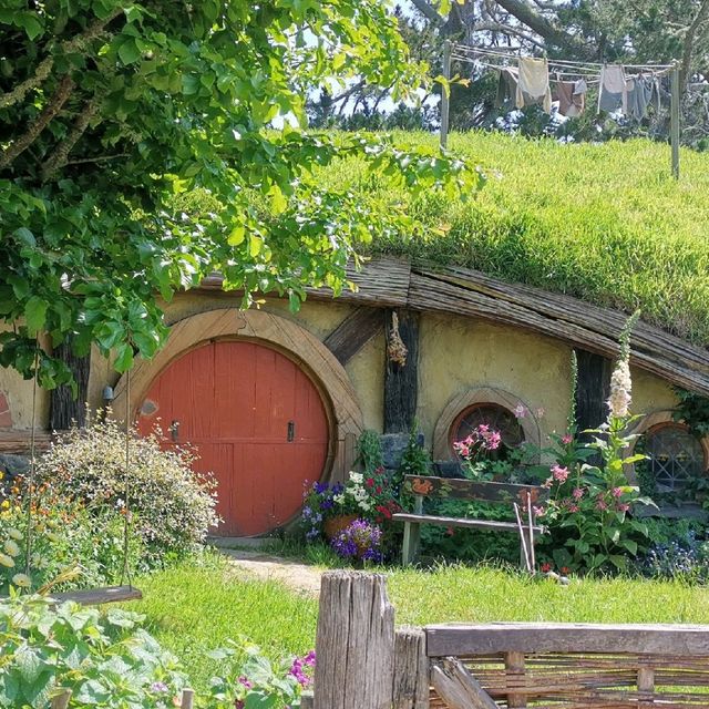 Hobbiton - Geek Atlas Pop Culture